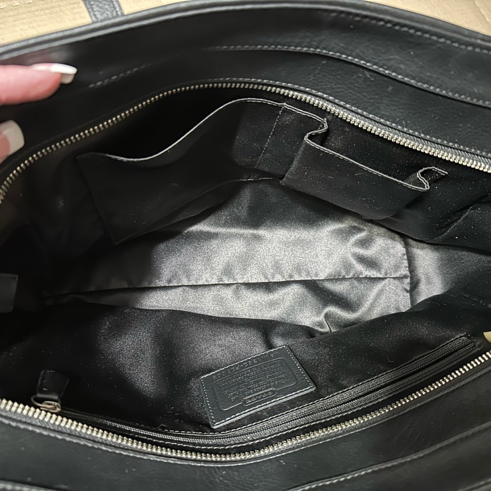 Authentic Coach Purse - Picture 5 of 14